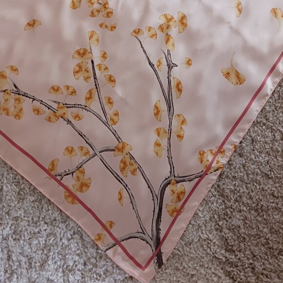 Scarf Women's Scarf Necker chief Wrap Bandana100% Silk Pink Flowers 35" Square - Picture 3 of 6